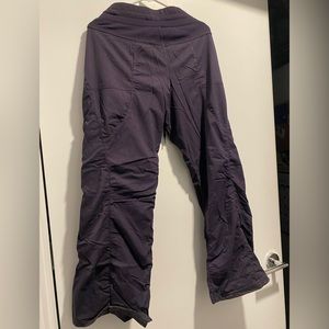Lululemon dance studio,double lined, mid rise pant